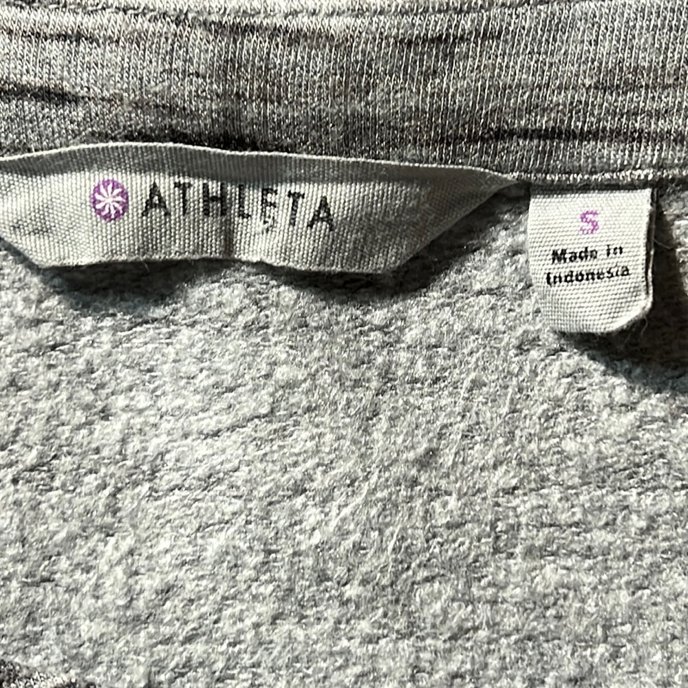 Athleta EUC v neck gray and black sleeveless sweatshirt dress. Size small - Picture 2 of 5